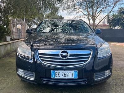 Usata Opel Insignia Sport 130 CV (95 kW) 2011 Nero Station wagon