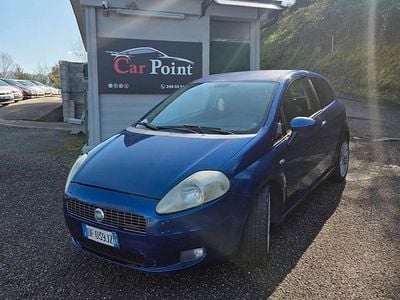 Usata Fiat Grande Punto Emotion 90 CV (66 kW) 2007 Blu Utilitaria