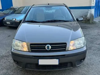 Usata Fiat Punto Dynamic 60 CV (44 kW) 2006 Utilitaria