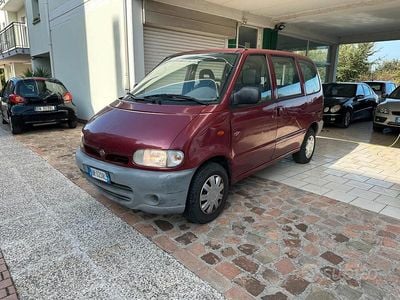 Usata Nissan Serena 97 CV (71 kW) 2001 Rosso Monovolume