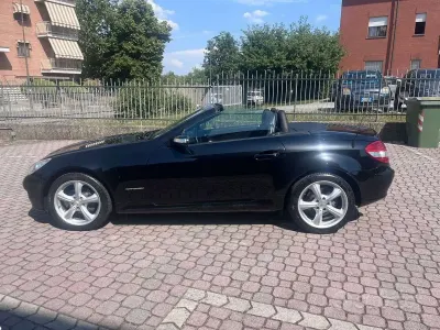 Usata Mercedes SLK200 163 CV (119 kW) 2006 Nero Cabrio