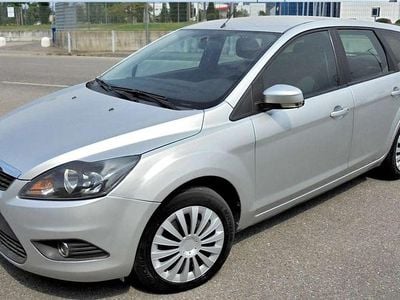 Usata Ford Focus Style 109 CV (80 kW) 2011 Argento Station wagon