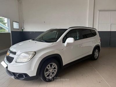 Begagnad Chevrolet Orlando LT 141 HK (103 kW) 2012 Vit Minibuss