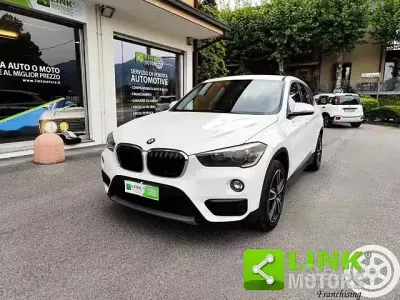Usata BMW X1 Efficient Dynamics 150 CV (110 kW) 2015 Bianco SUV
