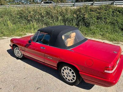 Usata Alfa Romeo Spider 122 CV (89 kW) 1991 Rosso Cabrio