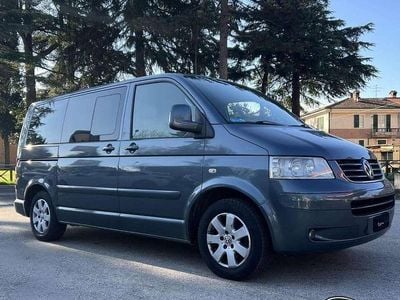Usata VW Multivan 174 CV (127 kW) 2008 Grigio Monovolume
