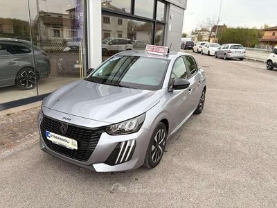 Usata Peugeot 208 Style 101 CV (74 kW) 2025 Grigio Utilitaria