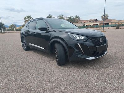Usata Peugeot e-2008 Allure 100 kW (136 CV) 2021 Nero SUV
