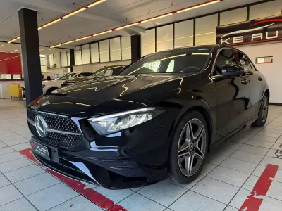 Usata Mercedes A180 AMG Line Premium 136 CV (100 kW) 2023 Nero Berlina