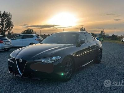 Usata Alfa Romeo Giulia 150 CV (110 kW) 2016 Nero Berlina