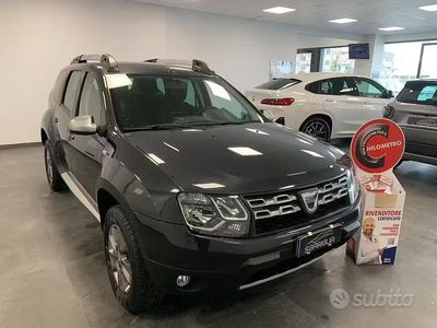 Usata Dacia Duster Prestige 110 CV (80 kW) 2015 Grigio SUV