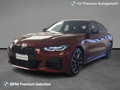 Usata BMW 430 M Sport 286 CV (210 kW) 2023 Bordeaux / metallizzato Coupé