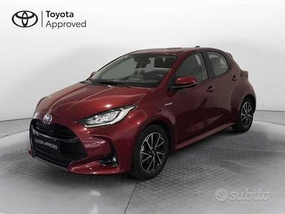 Usata Toyota Yaris Hybrid Trend 116 CV (85 kW) 2020 Rosso Berlina