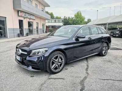 Begagnad Mercedes C220