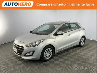 Usata Hyundai i30 Classic 110 CV (80 kW) 2015 Grigio Berlina