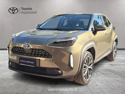 Usata Toyota Yaris Cross Lounge 116 CV (85 kW) 2022 Marrone SUV