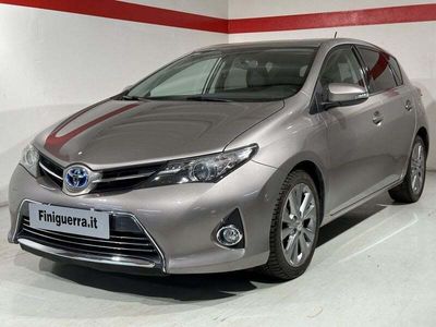 usata Toyota Auris Hybrid 