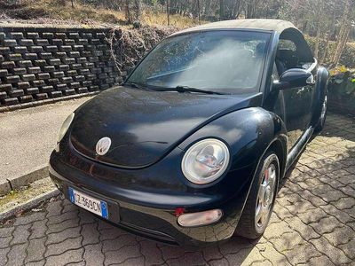 Begagnad VW New Beetle 101 HK (74 kW) 2005 Svart Halvkombi