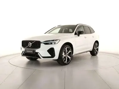 Nuova Volvo XC60 Ultra 253 CV (186 kW) 2025 Bianco SUV