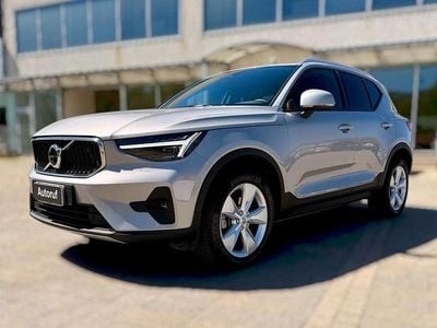 Usata Volvo XC40 Core 163 CV (119 kW) 2025 Argento SUV
