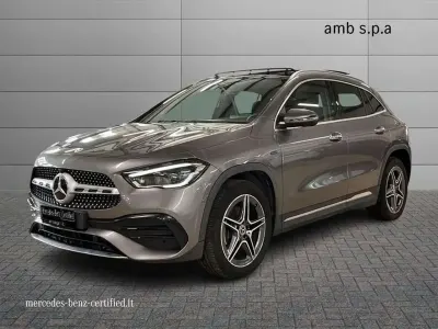 Usata Mercedes GLA250 Premium 218 CV (160 kW) 2021 Grigio scuro SUV