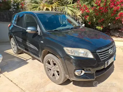 Usata Toyota RAV4 150 CV (110 kW) 2010 Nero SUV
