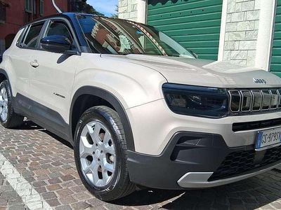 Usata Jeep Avenger Altitude 101 CV (74 kW) 2024 Beige SUV