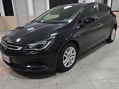 Usata Opel Astra Innovation 110 CV (80 kW) 2016 Nero Berlina