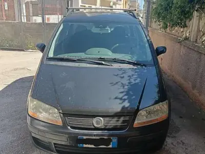 Usata Fiat Idea 95 CV (69 kW) 2004 Nero Monovolume