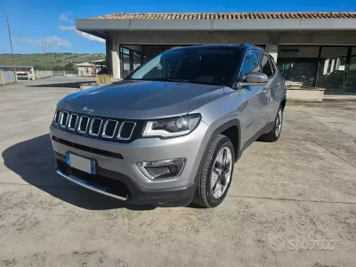 Usata Jeep Compass Limited 140 CV (102 kW) 2018 Grigio SUV