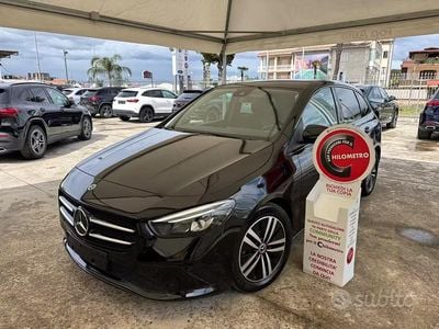 Usata Mercedes B180 116 CV (85 kW) 2022 Nero Monovolume