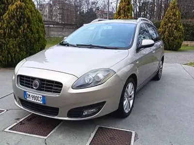Begagnad Fiat Croma Emotion 150 HK (110 kW) 2008 Kombi