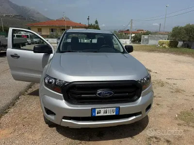 Usata Ford Ranger 170 CV (125 kW) 2022 Grigio Pick-up