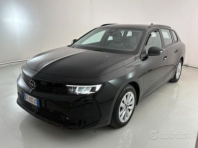 Usata Opel Astra Edition 131 CV (96 kW) 2024 Nero Station wagon