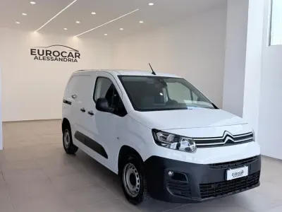 Usata Citroën Berlingo Feel 102 CV (75 kW) 2022 Bianco Monovolume