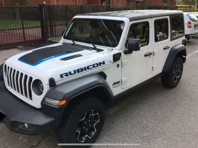 Usata Jeep Wrangler Unlimited Rubicon 272 CV (200 kW) 2022 Bianco SUV