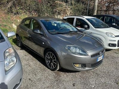 Usata Fiat Bravo 120 CV (88 kW) 2013 Grigio Utilitaria