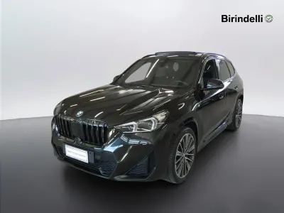Usata BMW X1 M Sport 211 CV (155 kW) 2023 Black sapphire metallizzato SUV