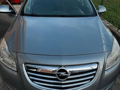 Usata Opel Insignia 170 CV (125 kW) 2012 Grigio Station wagon