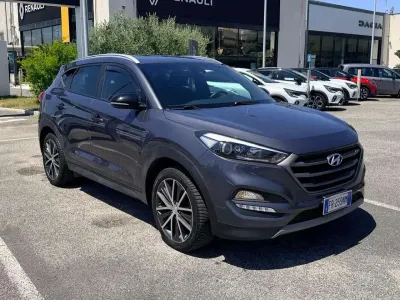 Usata Hyundai Tucson Comfort 141 CV (103 kW) 2018 Argento SUV
