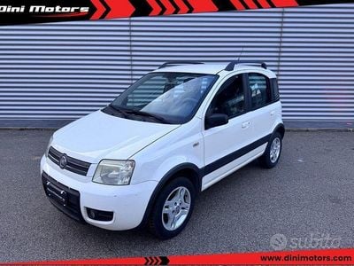 Usata Fiat Panda Climbing 60 CV (44 kW) 2009 Bianco Utilitaria