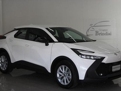 Usata Toyota C-HR Active 122 CV (89 kW) 2024 Bianco SUV