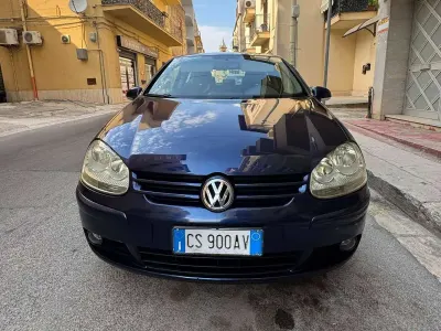 Usata VW Golf IV Sportline 140 CV (102 kW) 2005 Blu/azzurro Berlina