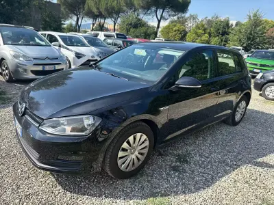 Usata VW Golf VII Trendline 110 CV (80 kW) 2016 Nero Berlina