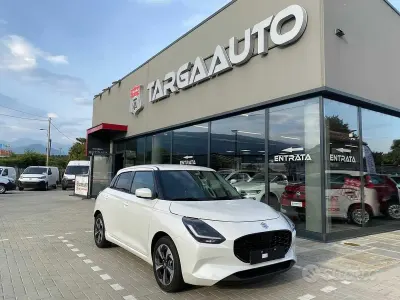 Nuova Suzuki Swift 83 CV (61 kW) 2025 Bianco Utilitaria