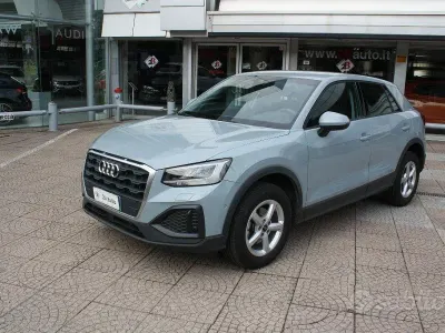 Usado Audi Q2 116 CV (85 kW) 2023 Gris SUV