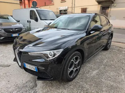 Usata Alfa Romeo Stelvio Tech Edition 160 CV (117 kW) 2019 Nero SUV