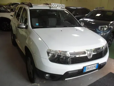 Usata Dacia Duster Lauréate 107 CV (78 kW) 2012 Bianco SUV