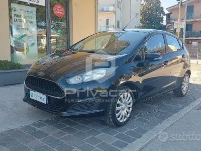 Usata Ford Fiesta Titanium 95 CV (69 kW) 2017 Nero Utilitaria