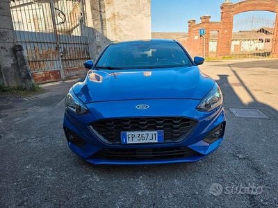 Begagnad Ford Focus ST-Line 120 HK (88 kW) 2018 Blå Sedan
